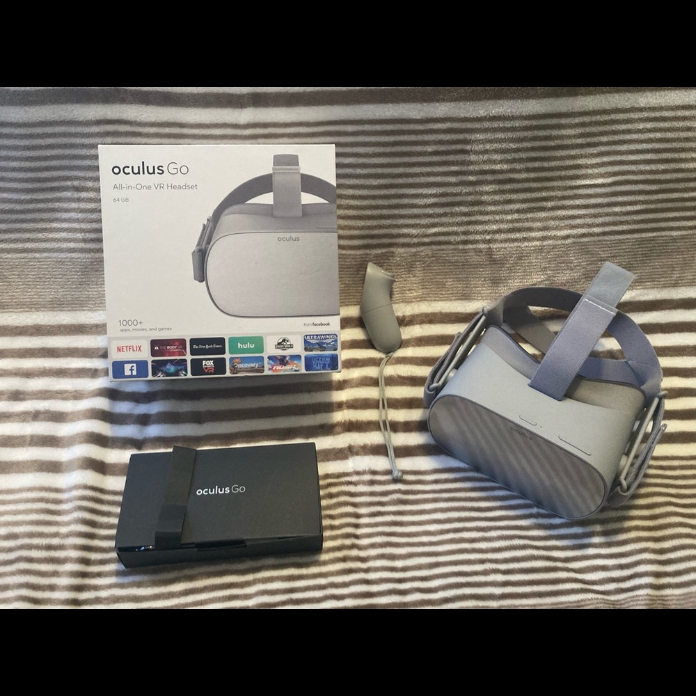 Brand New Oculus Go All In One VR Headset 64GB